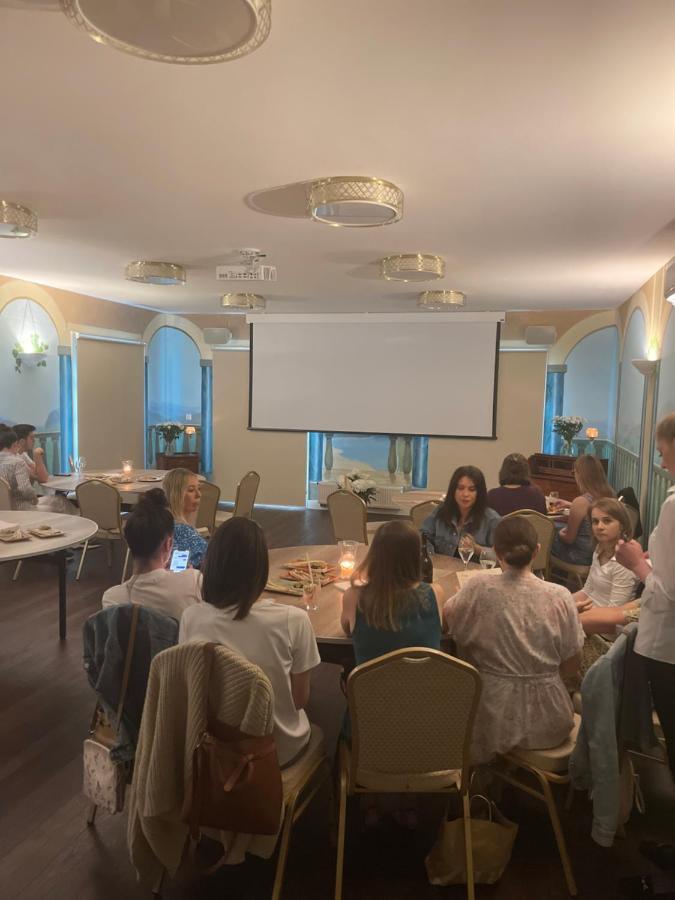 Villa Toscana Warszawa Luaran gambar