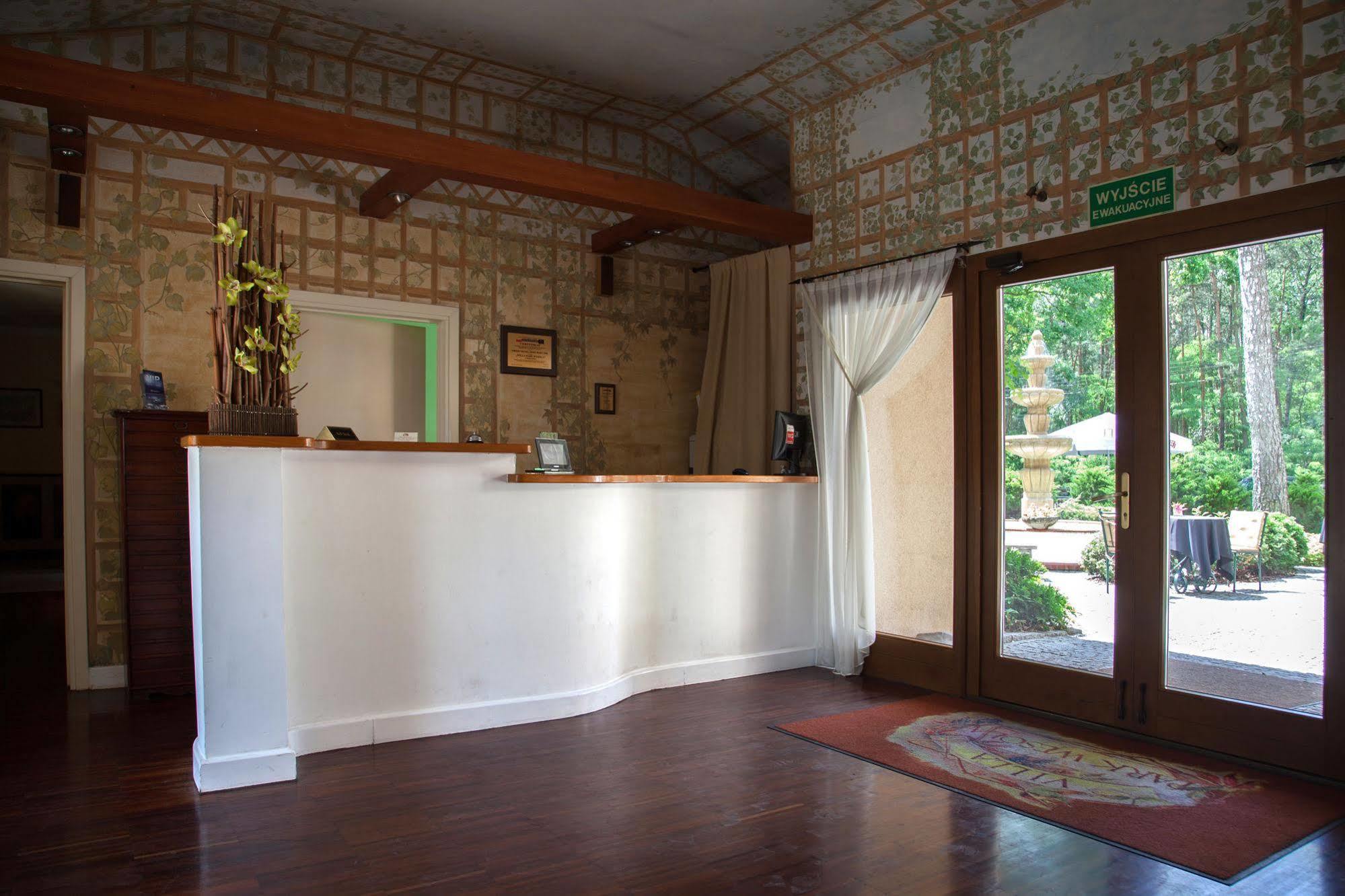 Villa Toscana Warszawa Luaran gambar
